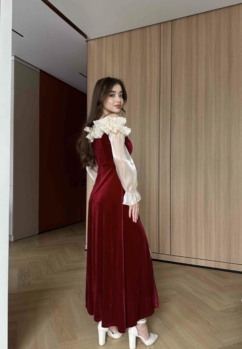 Вечернее платье красный,бордовый