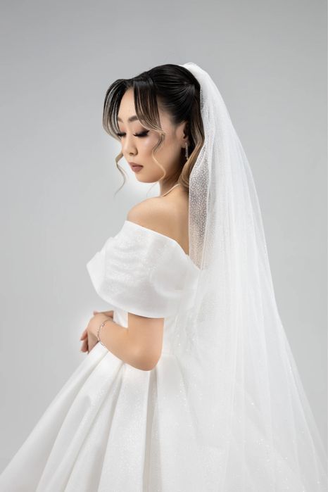 Продается свадебное платье песок