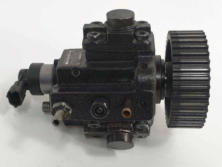 Pompa injectie Opel Zafira B 2.0 cdti cod 0445010193