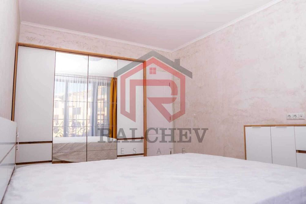 Дава се под наем Двустаен апартамент в к.к. Св.Св. Константин и Елена - 70 кв.м за 650 € - Снимка #6