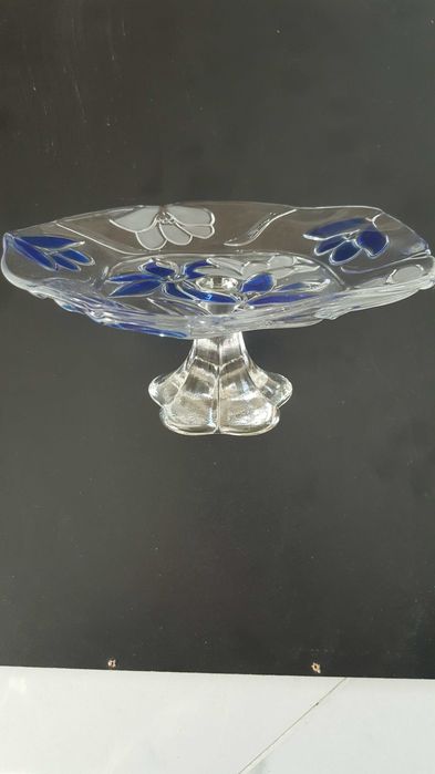 Fructiera deosebita din sticla