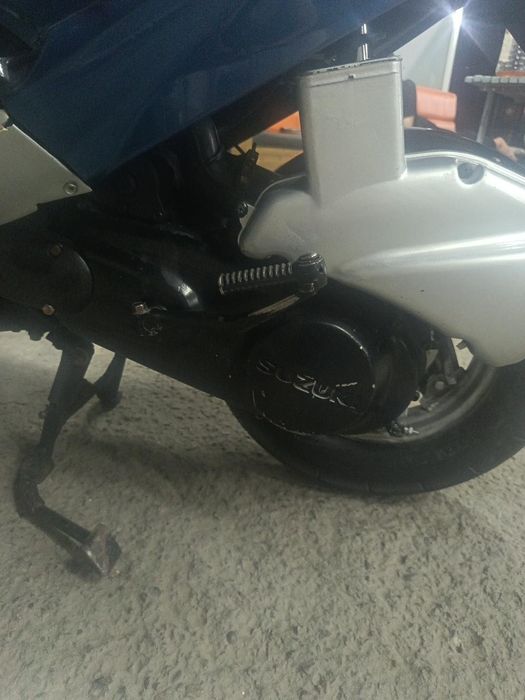 Продам скутер сузуки 125
