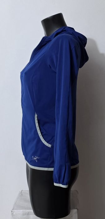 Jacheta Arcteryx Stretch, Hoodie Windstopper Outdoor, măsura XS (lady)
