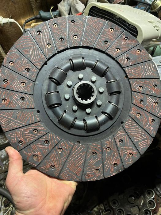 На трактор запчасти