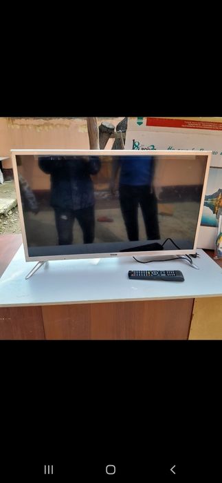 Televizor  ideal  holda turipti Kam ishlatgan