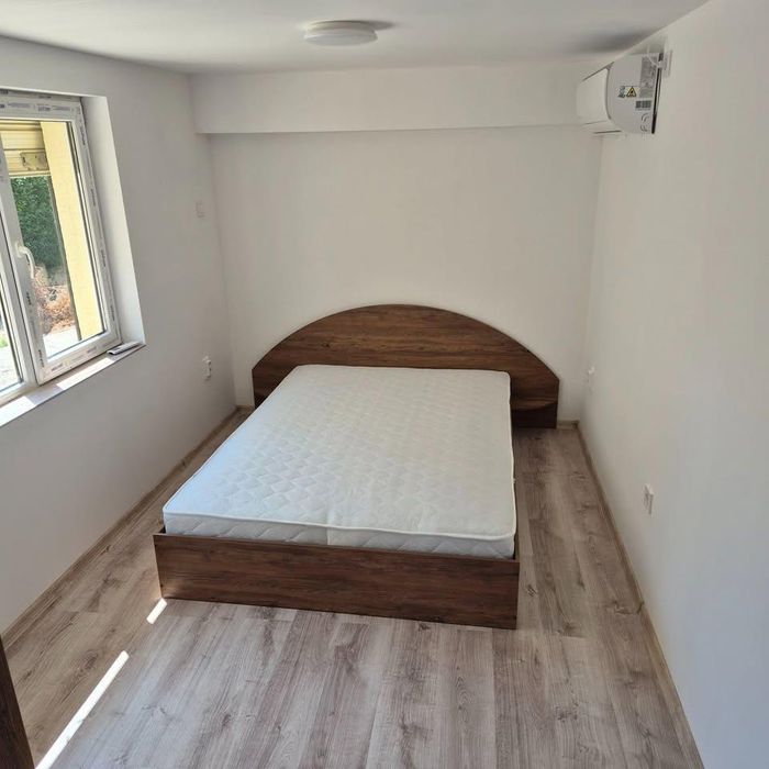 Дава се под наем Двустаен апартамент в Варна, Бриз - 40 кв.м за 400 € - Снимка #2