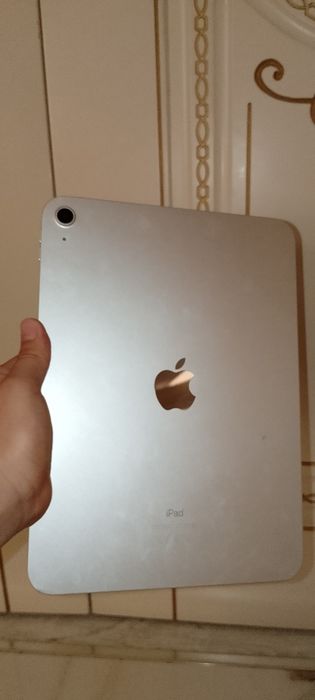 Айпад air почти новый