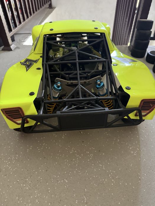 Losi 5ive T automodel 1/5