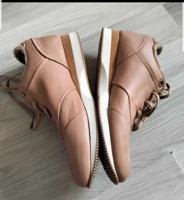 Botine  piele naturală Max Mara, mărimea 40, căptușite