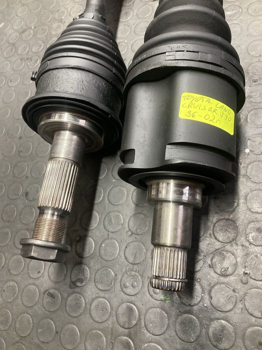 Полуоска/полуоски за тойота ланд крузер J90/Land cruiser J90 96-02г