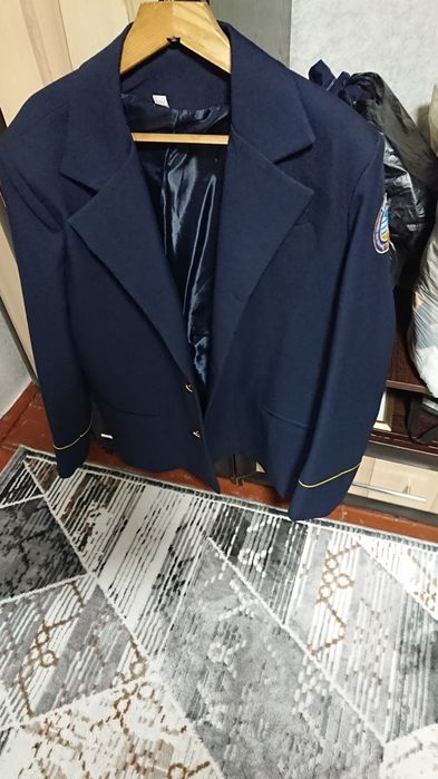 Продам пиджак со штанами