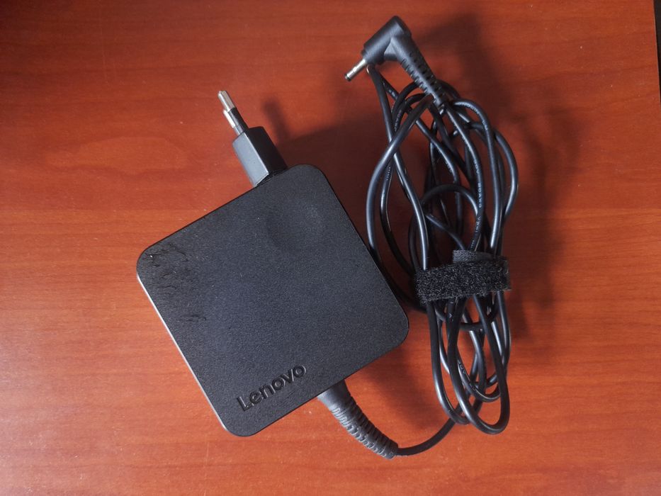 Продам ноутбук .