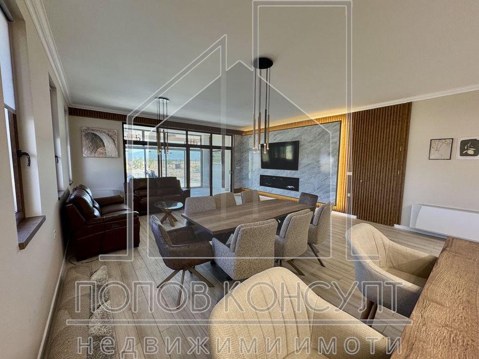 Продава се Къща в с. Радиново, Област Пловдив - 222 кв.м за 2928 €/кв.м - Снимка #1