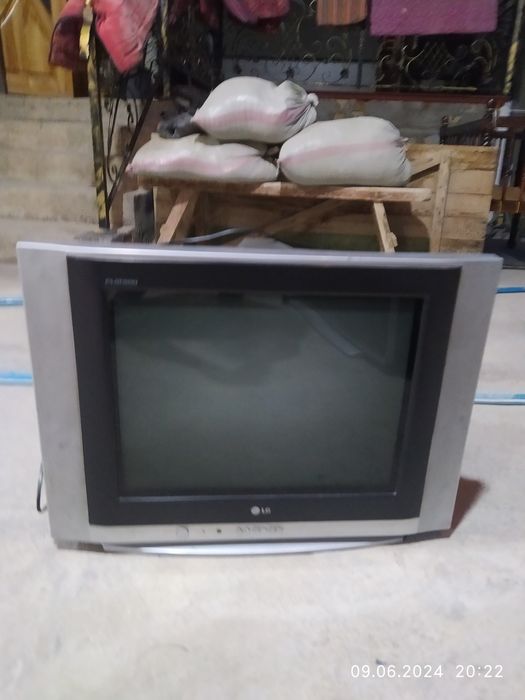 Телевизор model LG