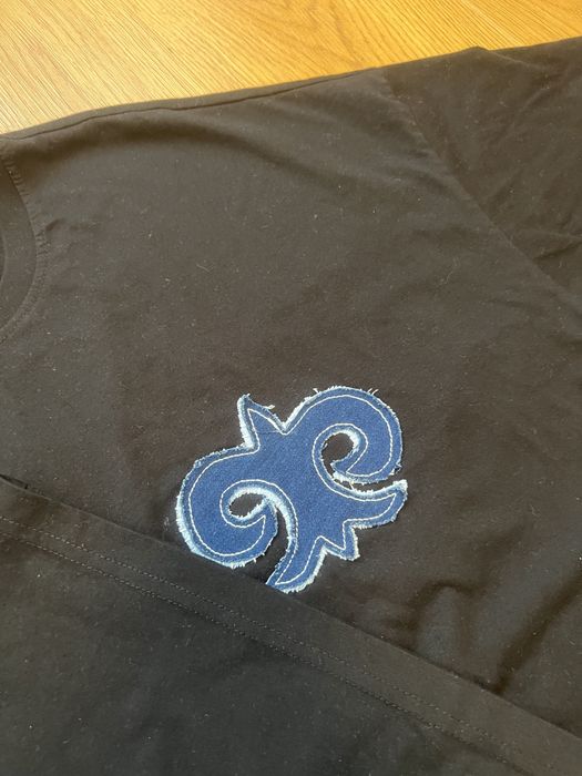 Футболка с оргаментом