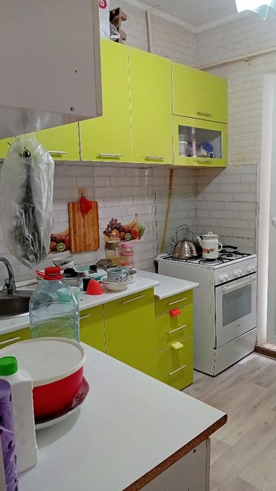 Продам 2х ком.кв.в 10мкр.д 32
