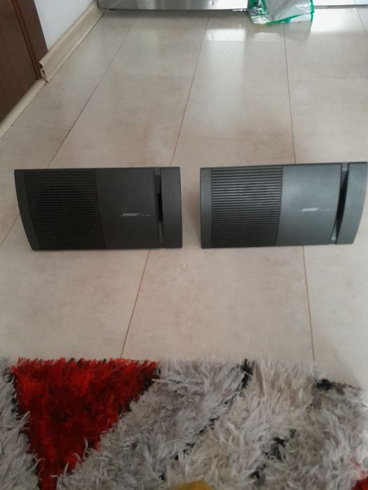 Boxe Bose și amplificator Sharp