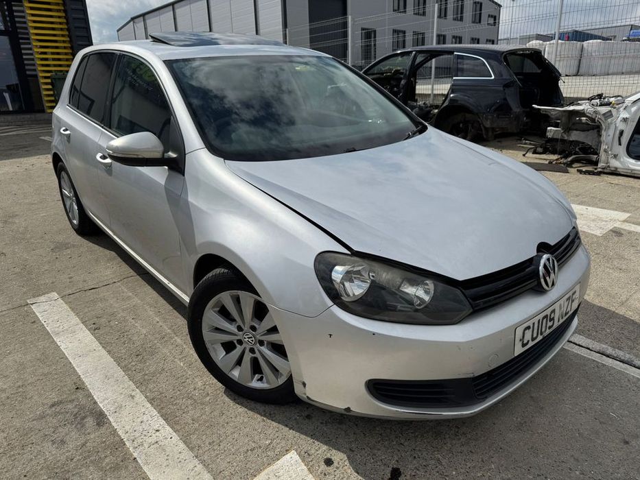 Dezmembrez / Dezmembrari / Piese / Accesorii Vw golf 6 1.4 tsi caxa argintiu