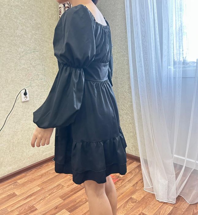 Чёрное платье короткое