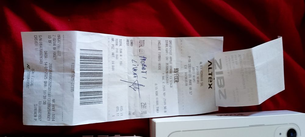 Telefon iPhone 13, culoare alb