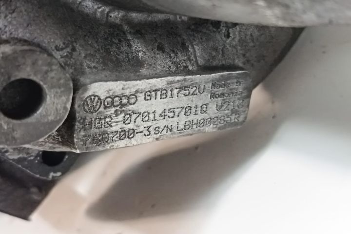 Turbosuflanta 070145701Q Volkswagen VW Touareg generatia 1 7L (faceli