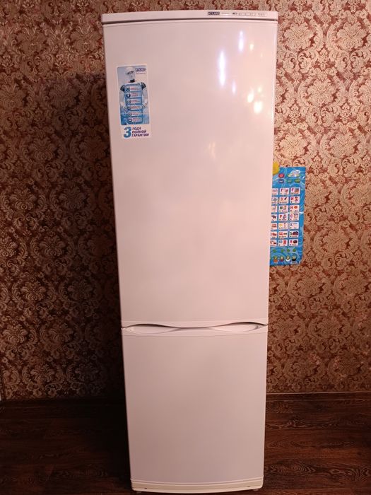 Продам холодильник Атлант