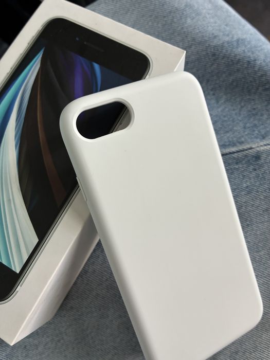 iPhone SE 2020, 128гб