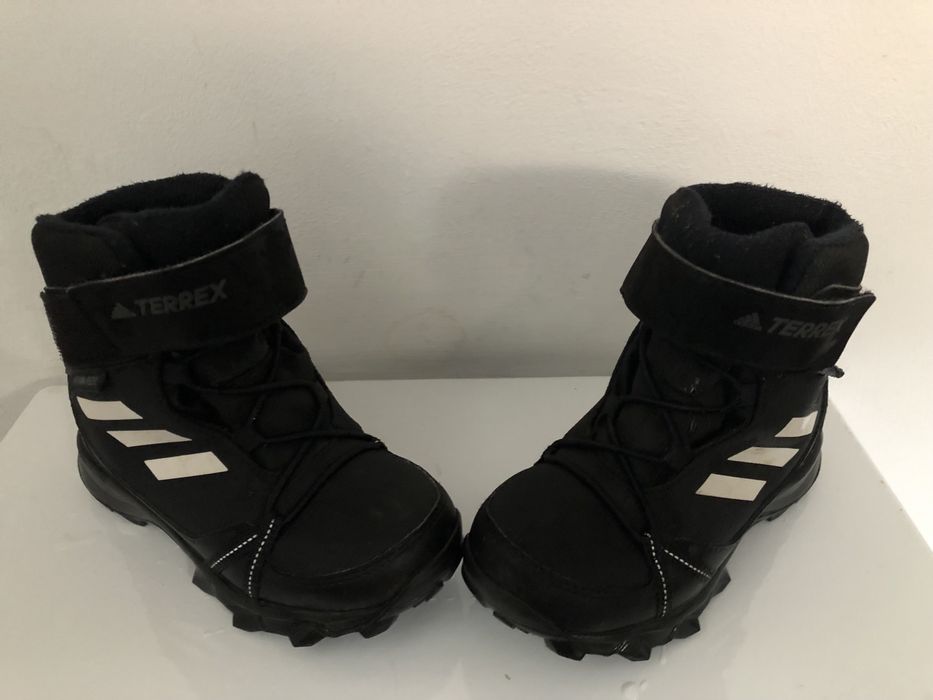 Ghete Adidas Terrex copii