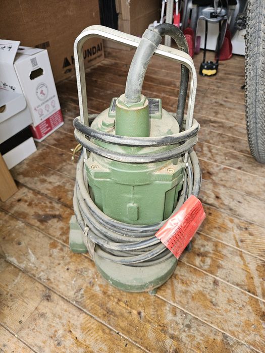 Pompa de apa profesionala 380v, made in Italy,NOUA, cumaprata gresit