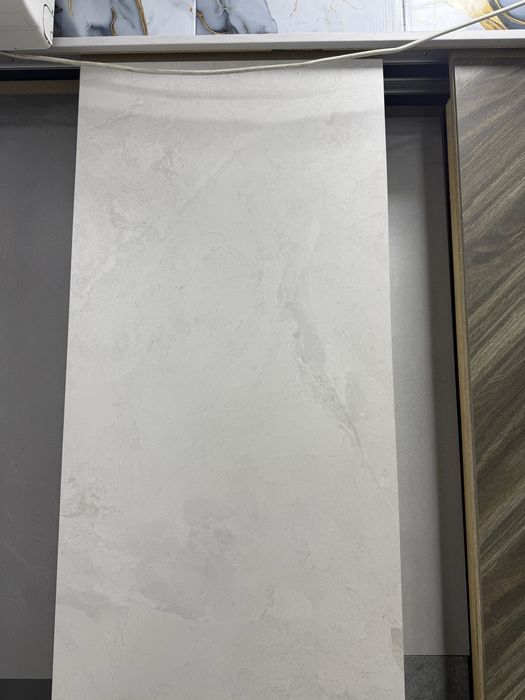 Keramagranit va glyanseviy kafel maxsulotlari optom narxlarda