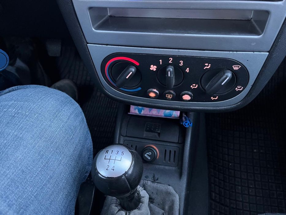 Vând Opel corsa c
