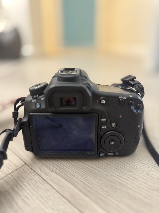 Продам Canon eos 60D