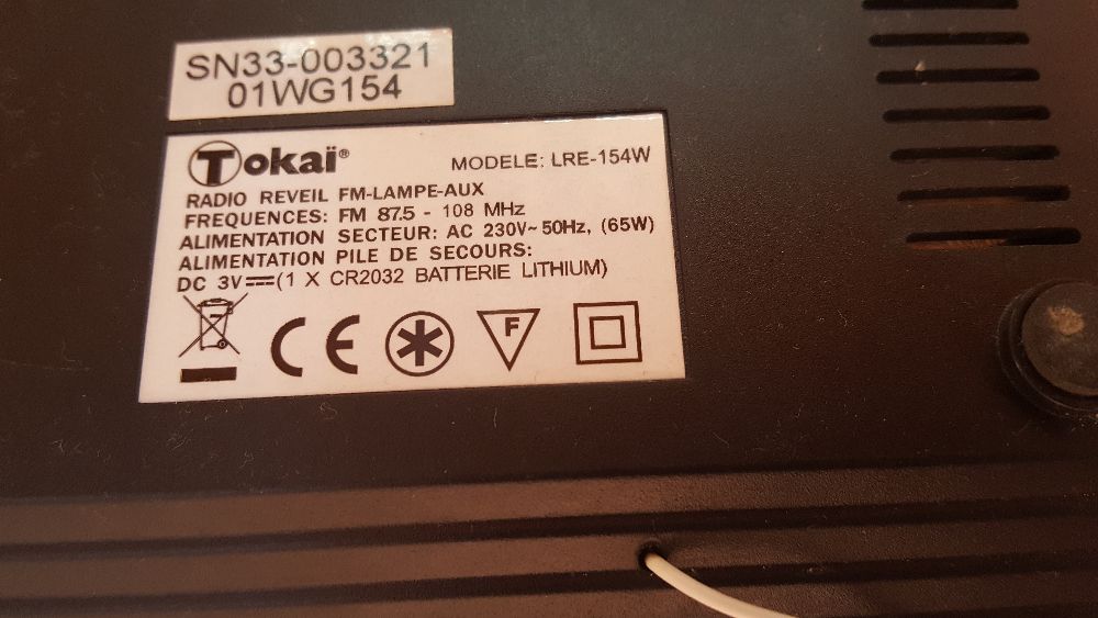 Veioza cu radio si ceas Tokai LRE-154W (Franta)