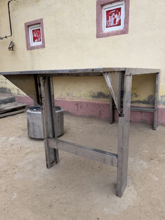 Стол нержавейчный