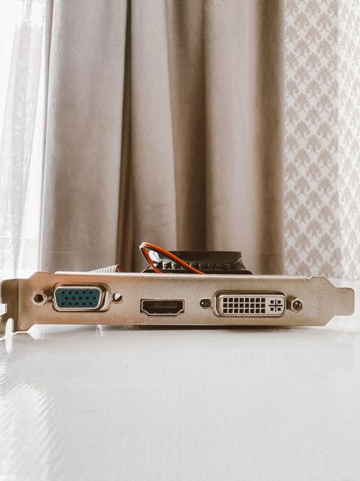 Продам видеокарту