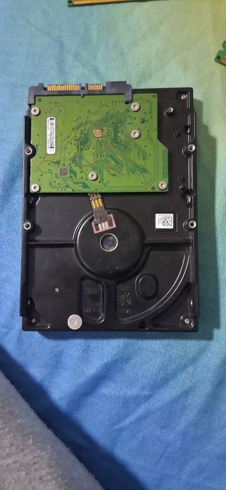 Vând RAM și HDD funcționale