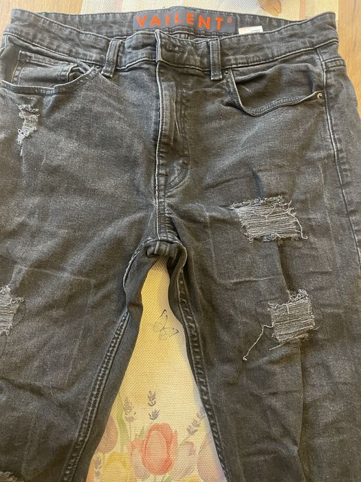 Продавам дънки,чисто нови