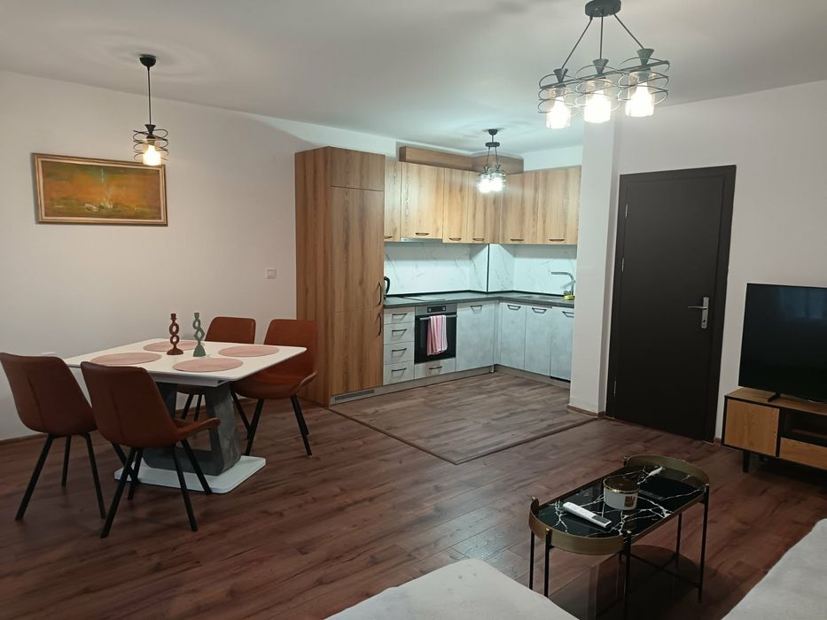 Чисто нов апартамент :спокойствие и релакс в полите на Аязмото