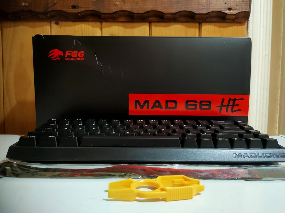 Tastatura Gaming Madlions MAD68HE - Taste Magnetice - Clona Wooting 60HE