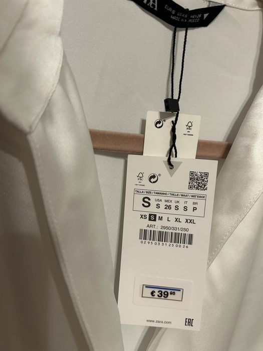 Zara rochie satin albă nouă cu etichetă