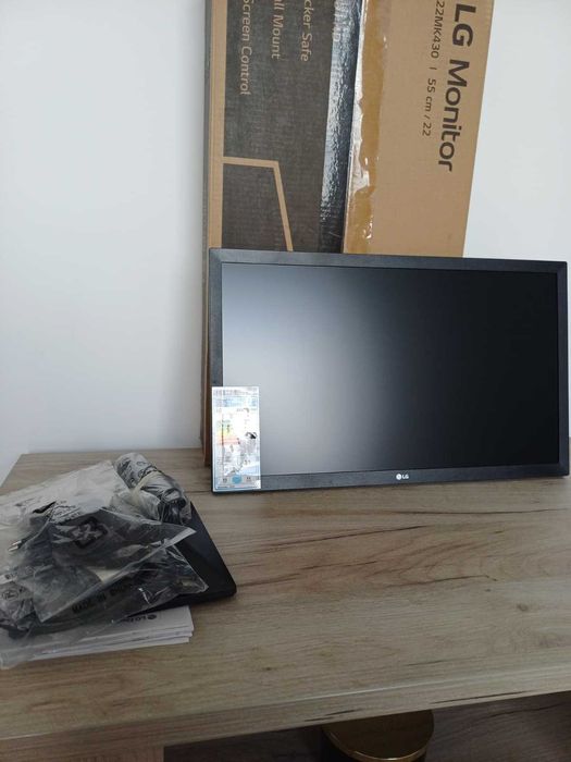 Monitor LG 22'' Nou
