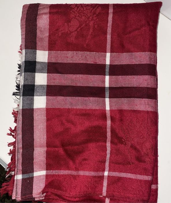 Шарф Burberry Шаль