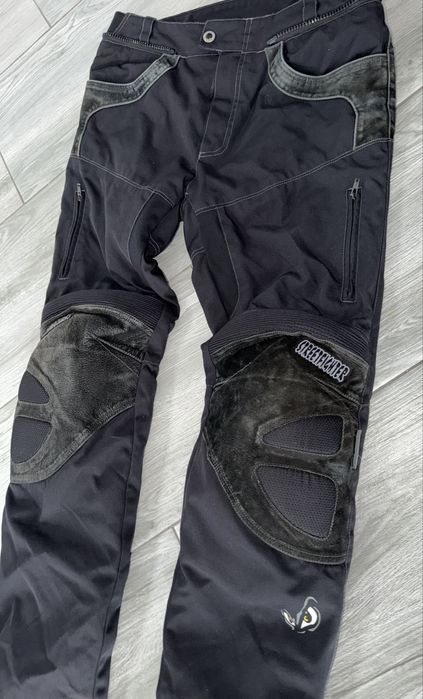 Pantaloni moto streetfighter