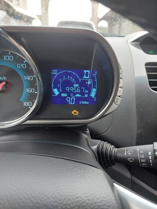 Spark Sotiladi Oq rang (2022)