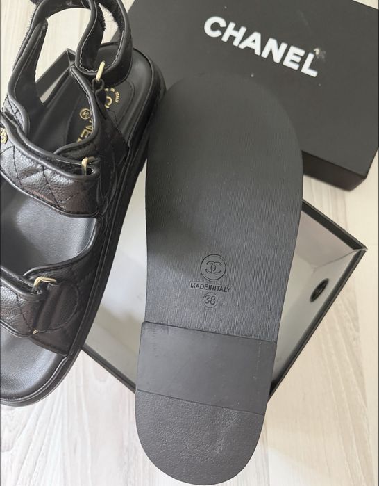 Sandale negre Chanel