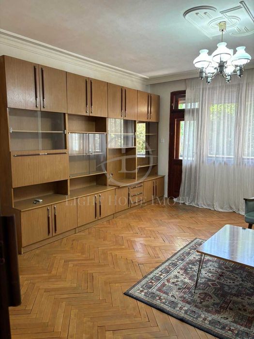Продава се Тристаен апартамент в Пловдив, Кючук Париж - 178 кв.м за 1096 €/кв.м - Снимка #7
