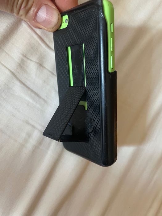 Продавам iPhone 5 s