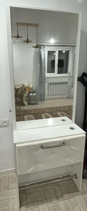 Шкаф для салона красоты