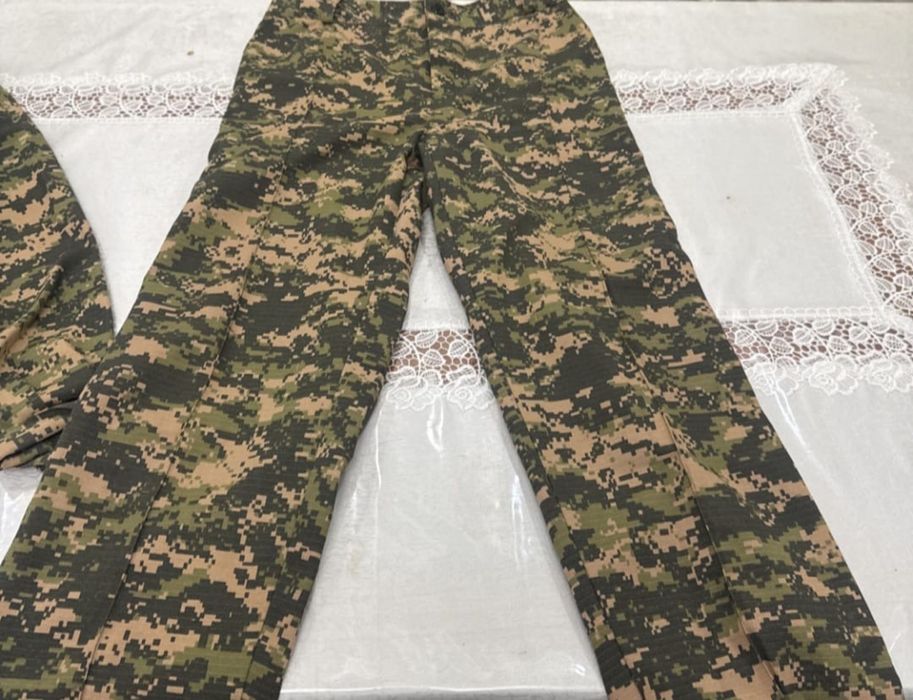 Продаю военную форму 5000 тг
