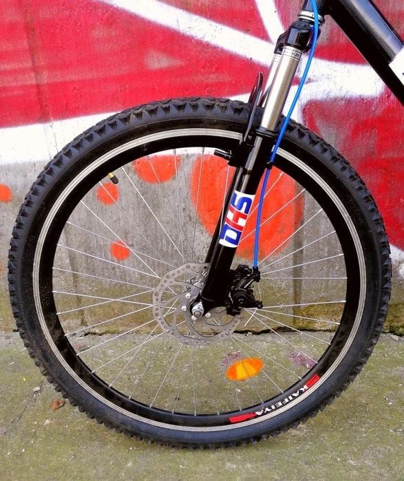 Bicicleta/MTB/roți 26"/DISCURI/suspensie/21 viteze/mărime M/echipare Shimano